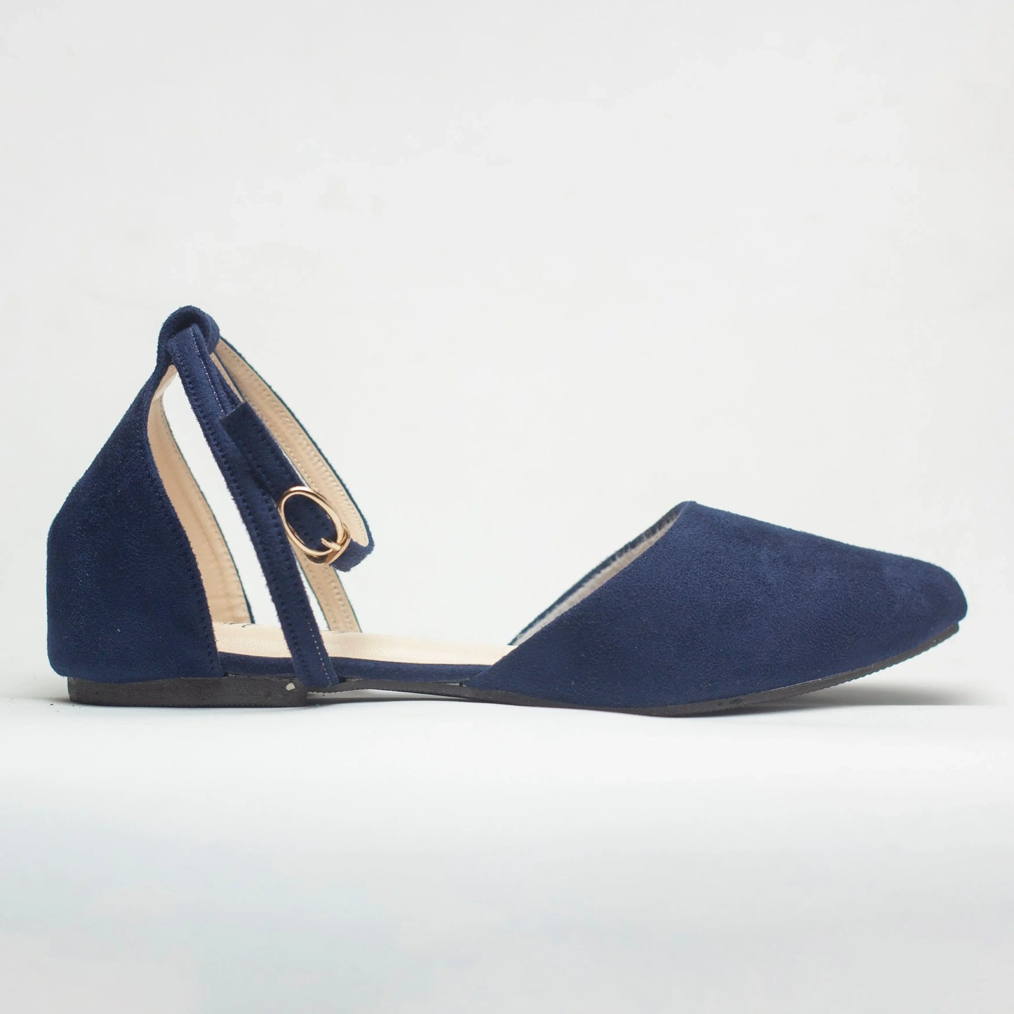 Flat Sandals for Women: The Must-Have for Your Summer Wardrobe - Nawabi Shoes BD