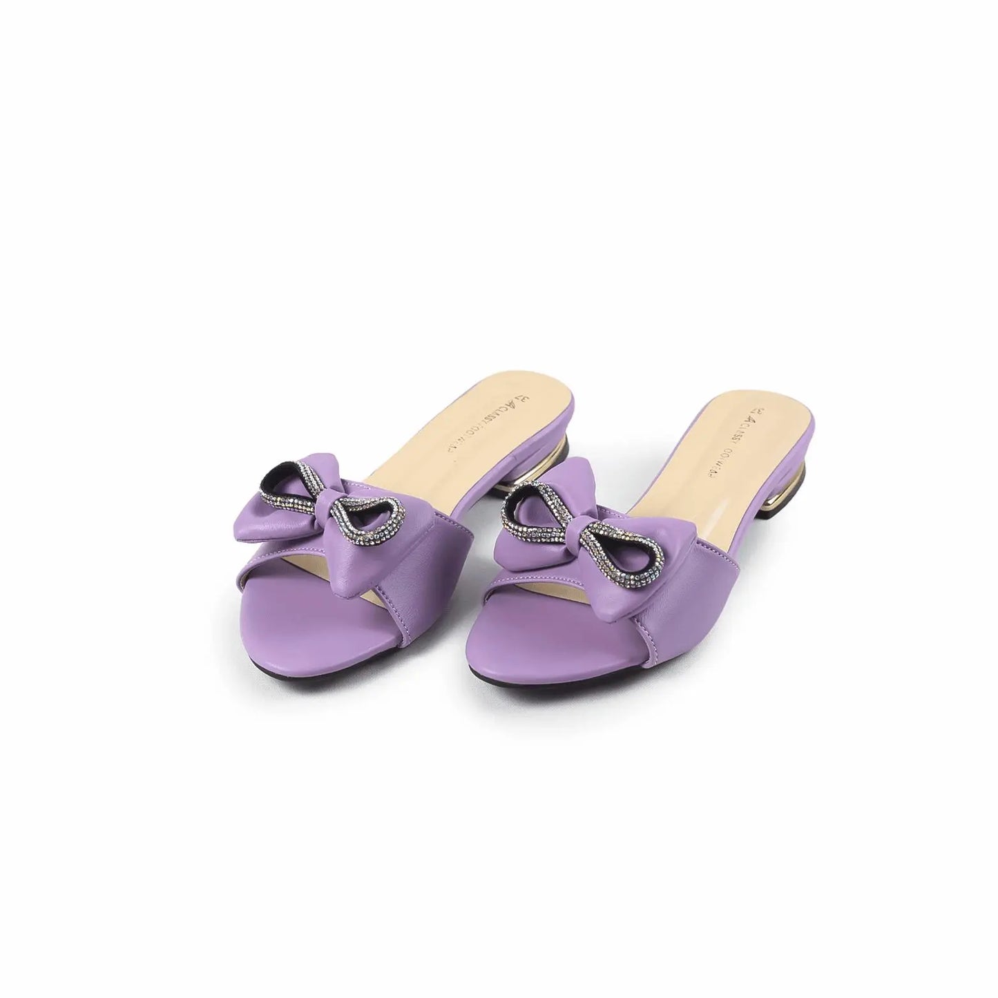 Show off Your Look in Low Heels For Nawabi Shoes BD - Nawabi Shoes BD