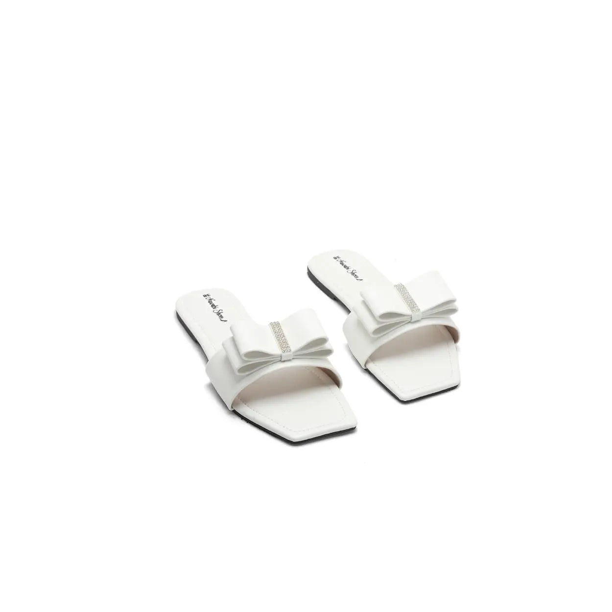 The Comfort and Style of Flat Shoes: A Perfect Combination | Nawabi Shoes BD - Nawabi Shoes BD
