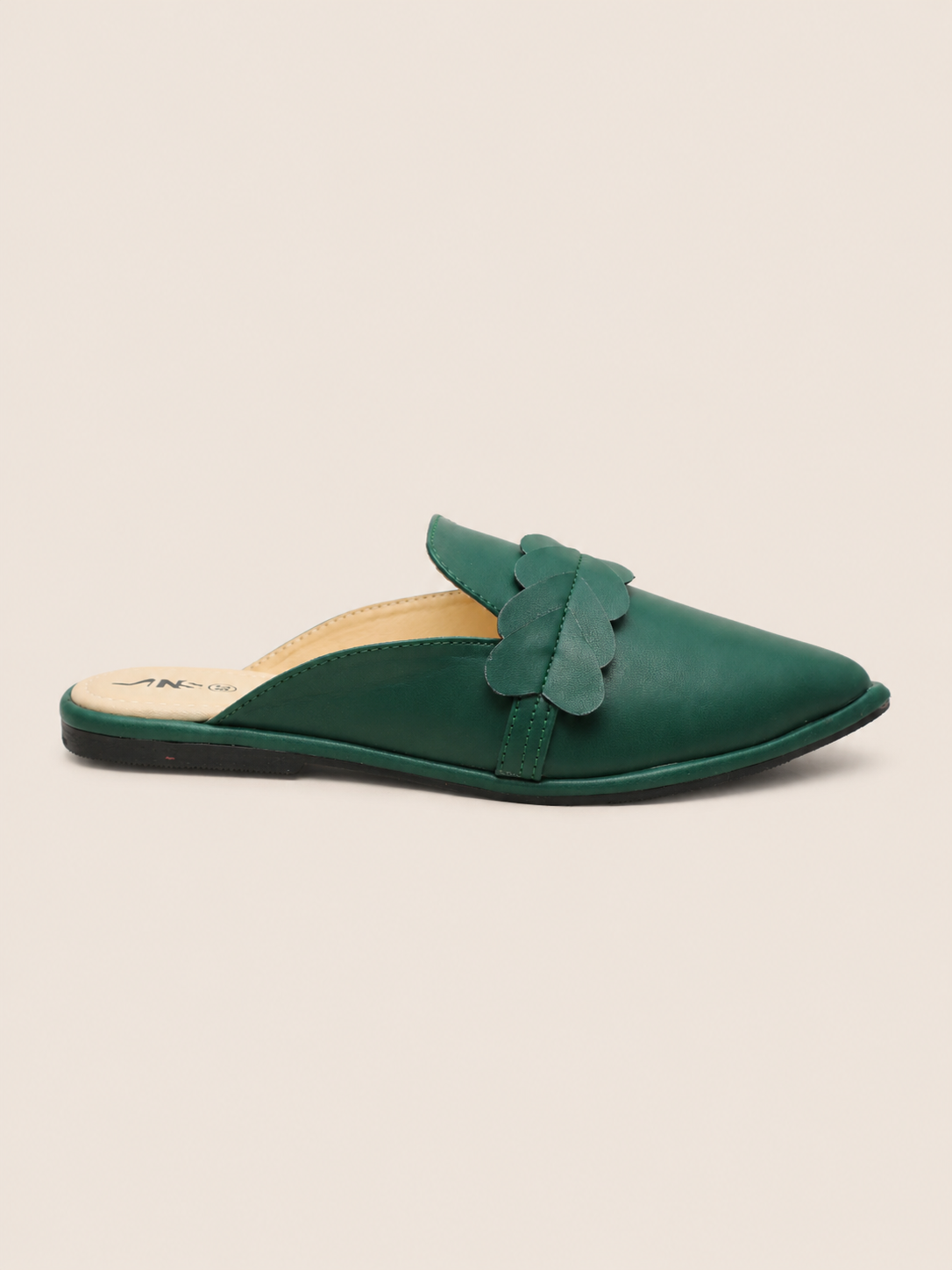 Women’s Closed Toe Flat Mule Shoes in Bangladesh | Nawabi Shoes