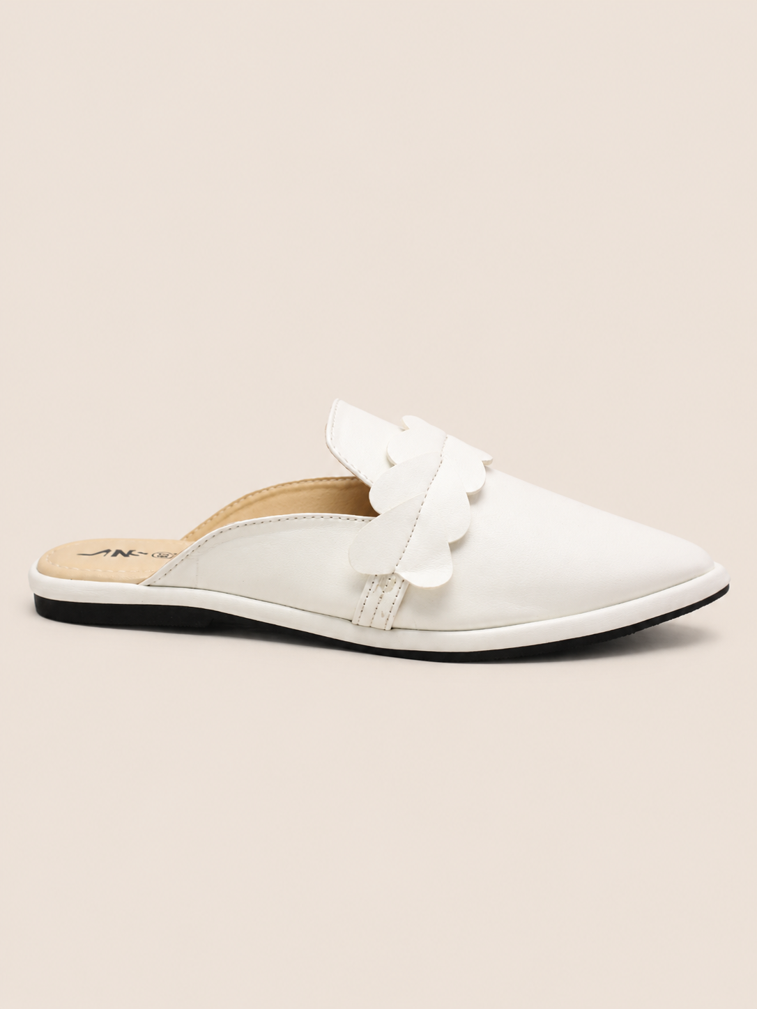 Women’s Closed Toe Flat Mule Shoes in Bangladesh | Nawabi Shoes