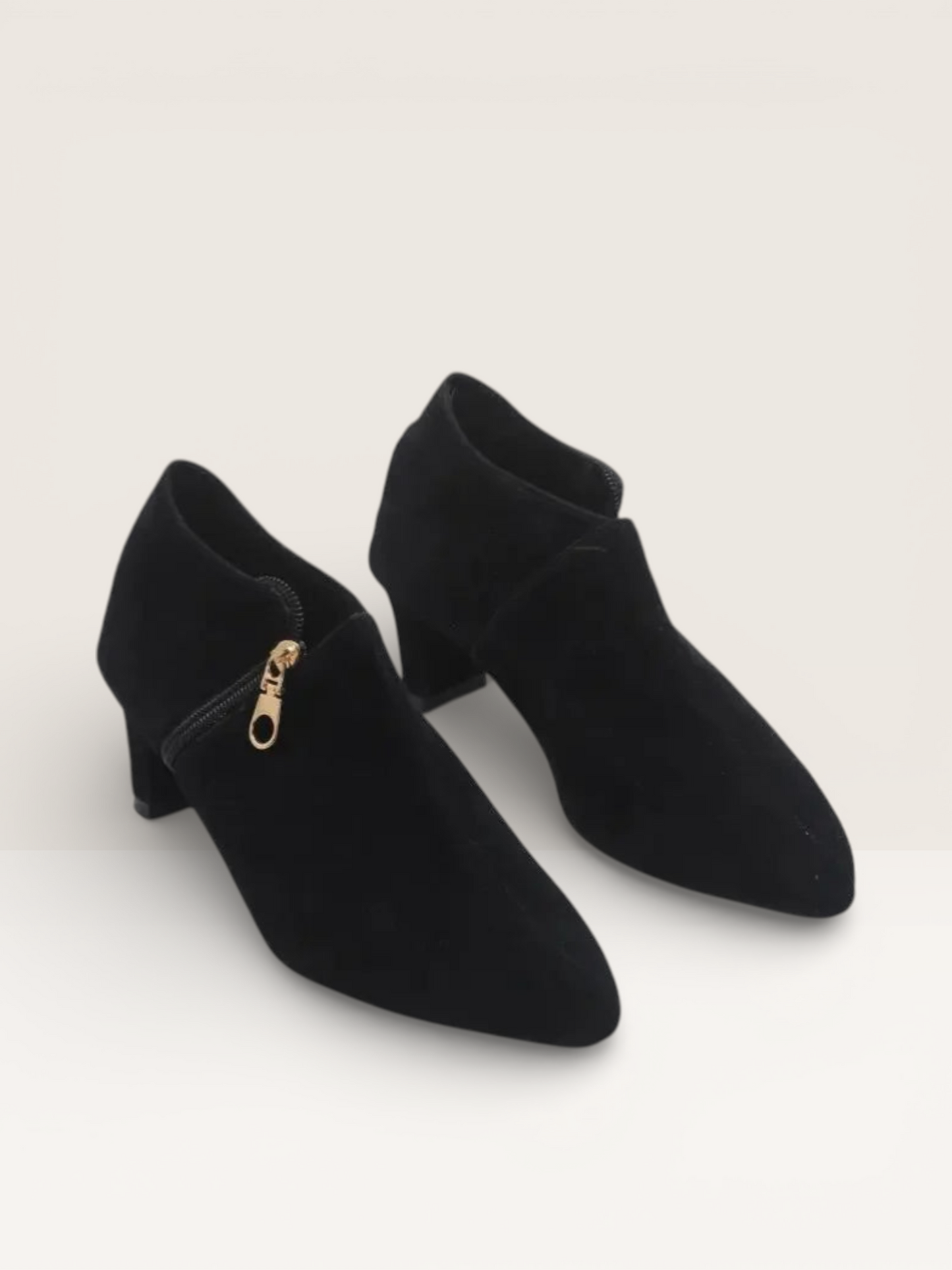 Ladies Full Shoes & Formal Pumps | Office Wear at Nawabi Shoes BD - Nawabi Shoes BD