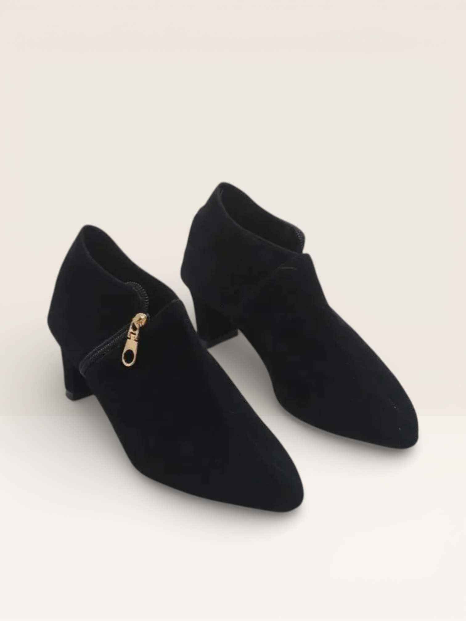 Ladies Full Shoes & Formal Pumps | Office Wear at Nawabi Shoes BD - Nawabi Shoes BD