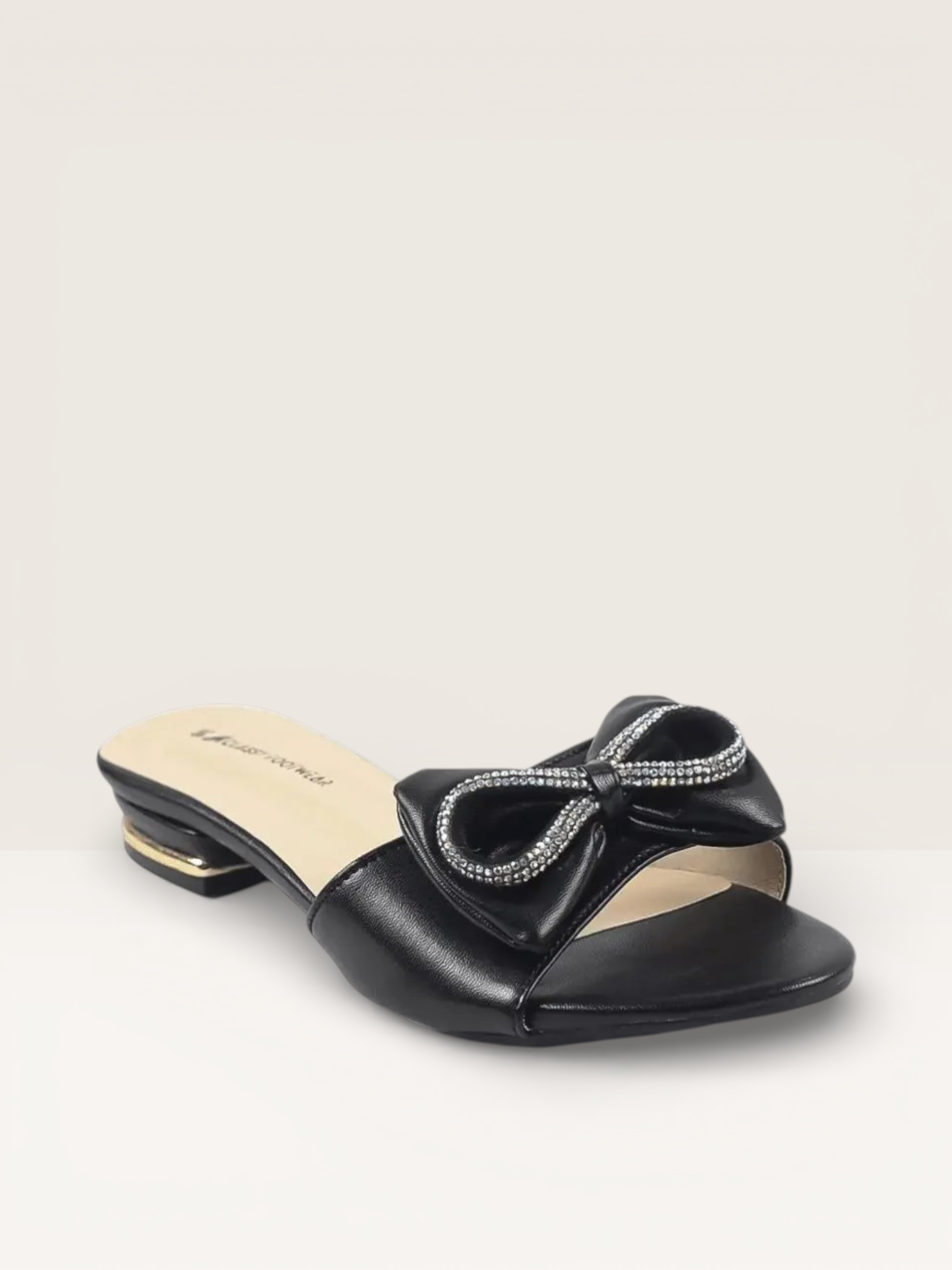 Show off Your Look in Low Heels For Nawabi Shoes BD - Nawabi Shoes BD