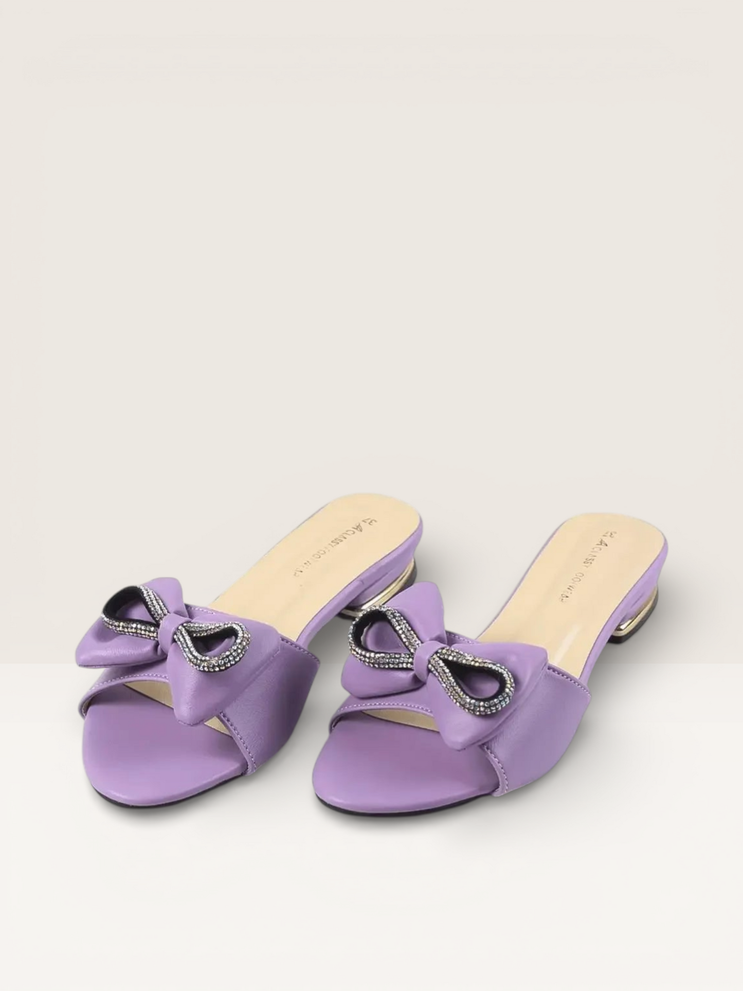 Show off Your Look in Low Heels For Nawabi Shoes BD - Nawabi Shoes BD