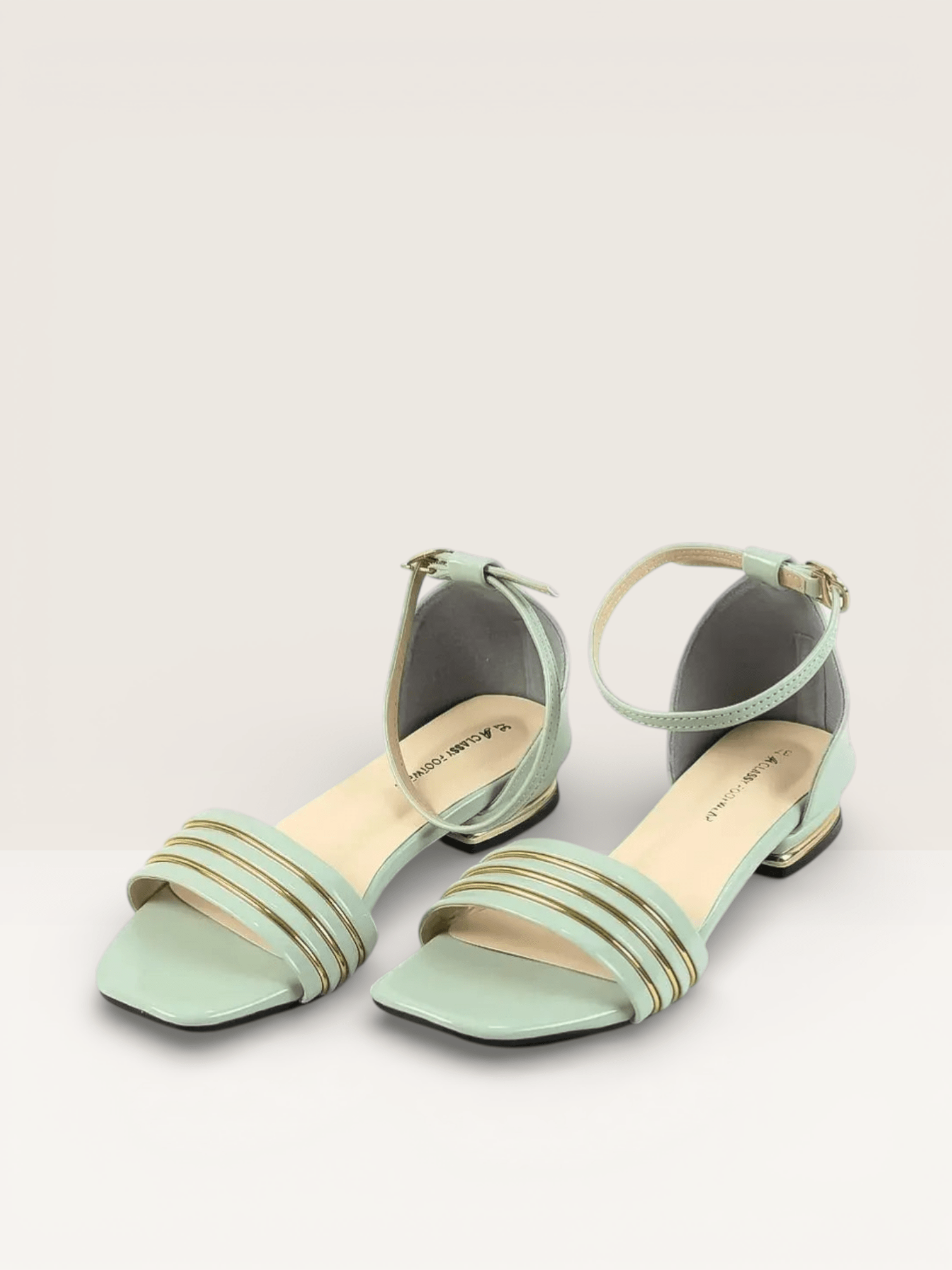 Get the Look You Want with Low Heels For Nawabi Shoes BD - Nawabi Shoes BD