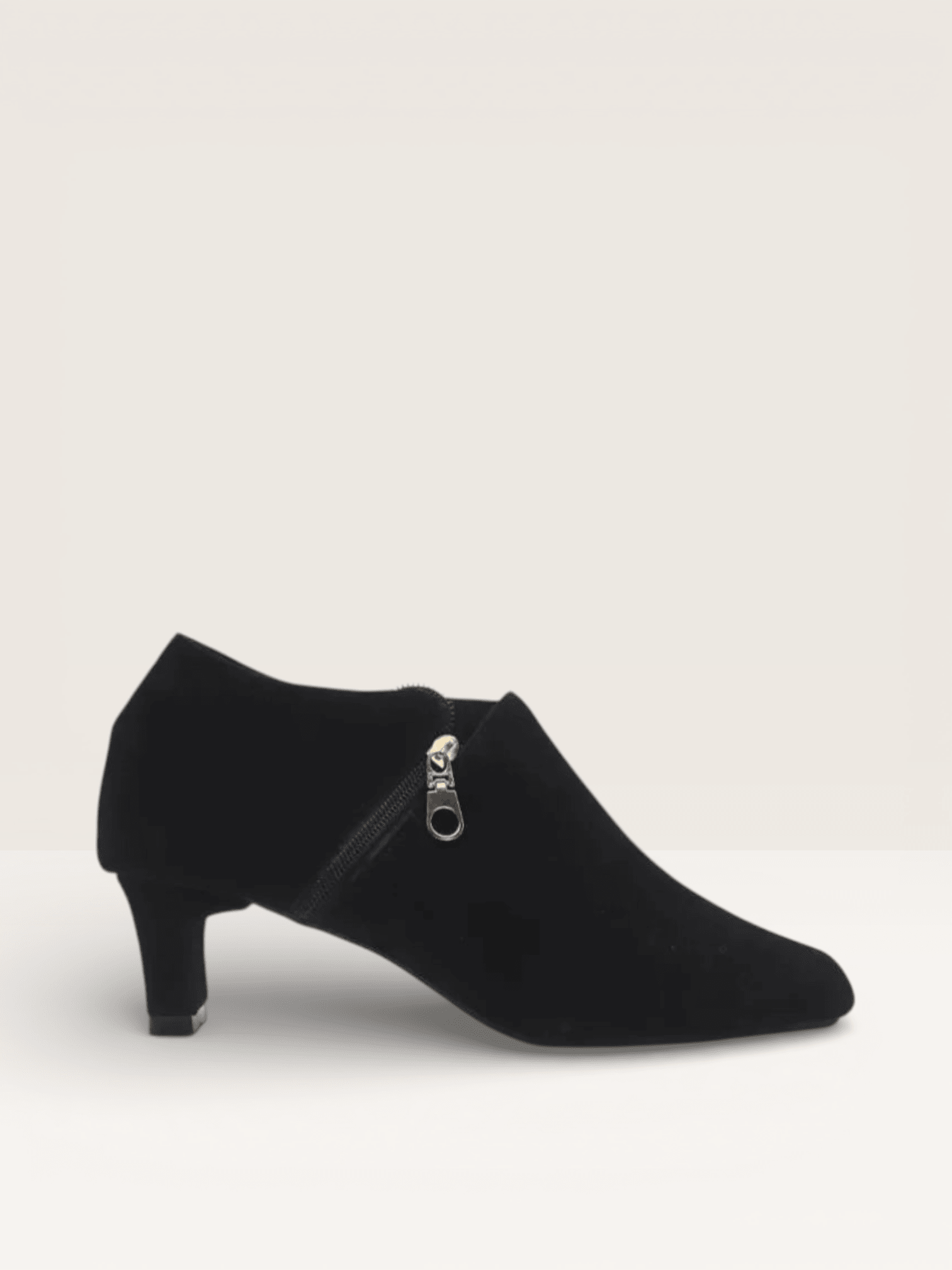 Ladies Full Shoes & Formal Pumps | Office Wear at Nawabi Shoes BD - Nawabi Shoes BD